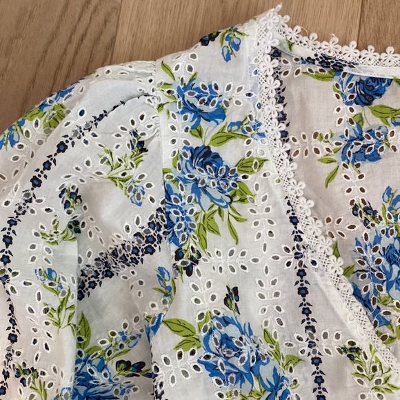 Free People floral eyelet blouse . Size xs - Picture 4 of 4